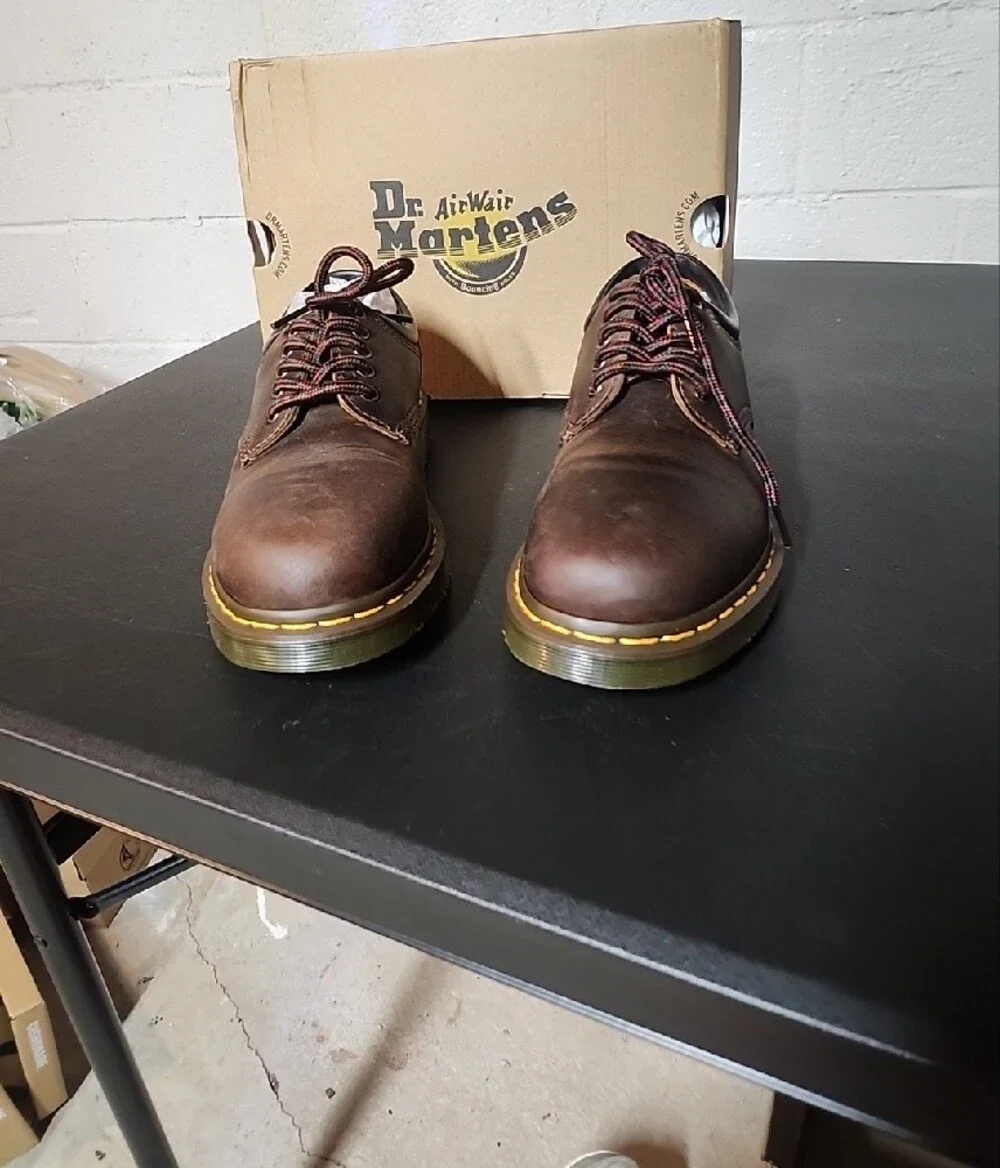 Dr. Martens Zavala Lo Brown Leather 5-Eye